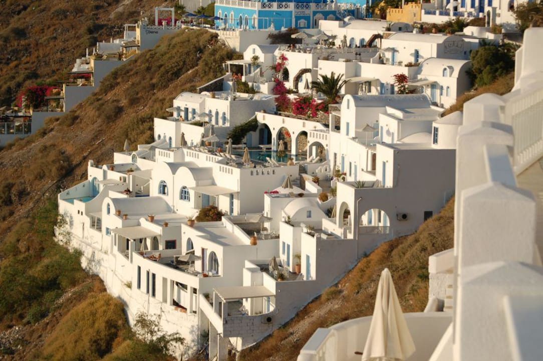 Frontalansicht des Hotels Hotel Agali Houses