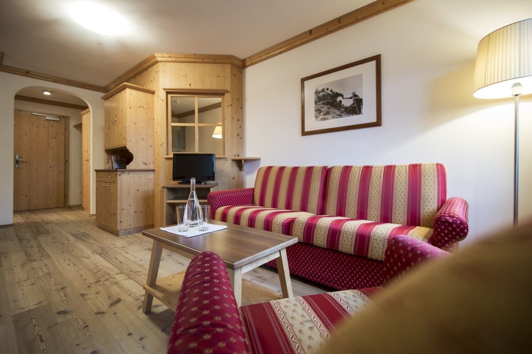 Zimmer Post Alpina - Family Mountain Chalets