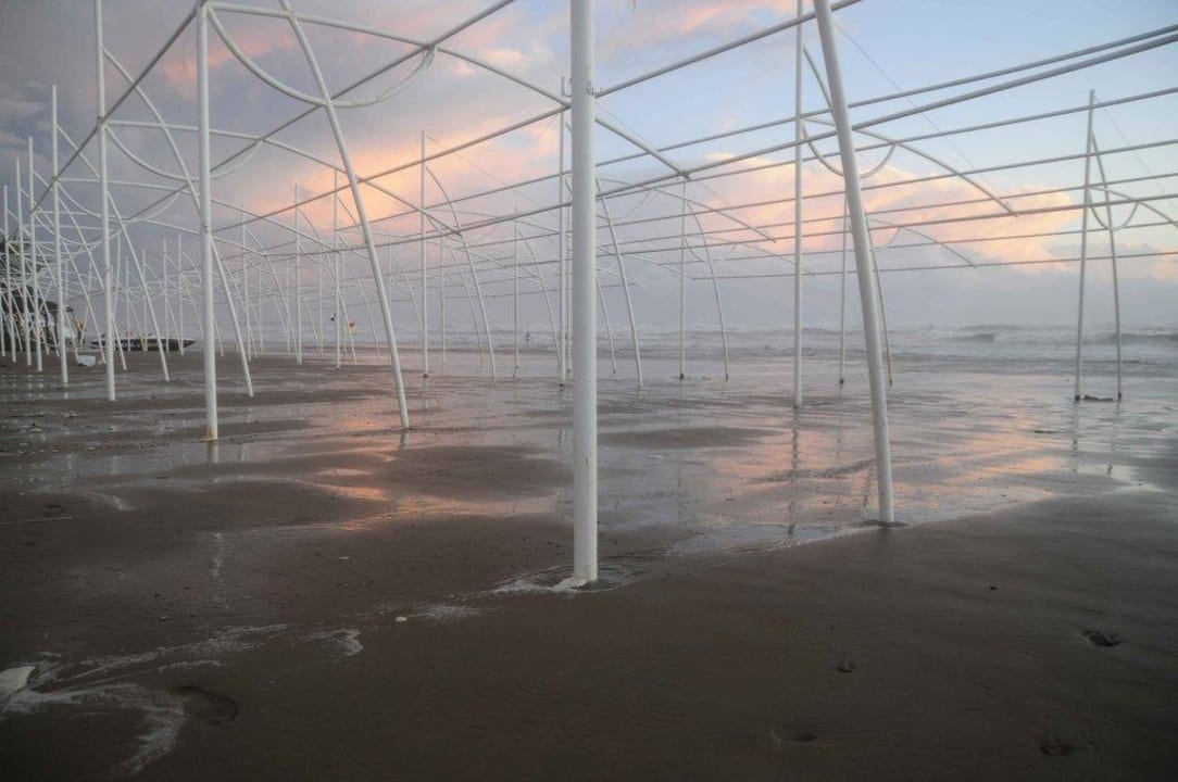 Nach dem Orkan am 4.11.2009 Sunis Kumköy Beach Resort Hotel & Spa