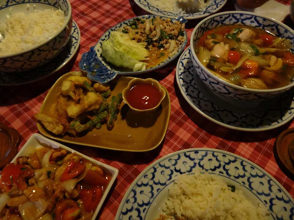 Nachtessen Joy's House, Guesthouse Chiang Mai