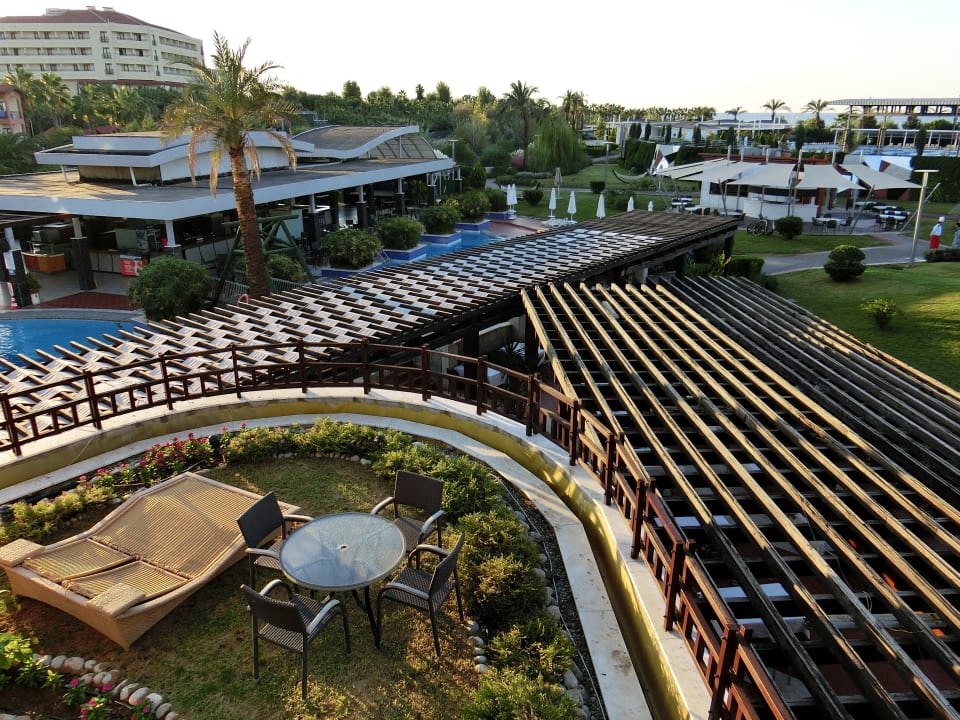 Blick zum Olympiapool und Meer TUI BLUE Xanthe