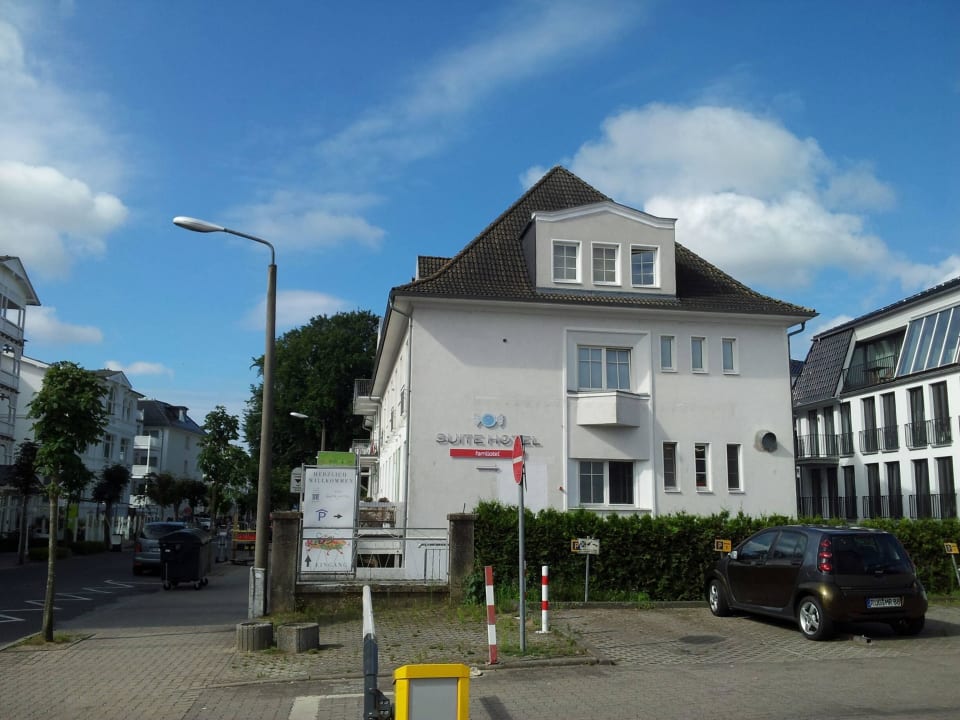 Altes Postamt Ostansicht - ohne Holzbalkone mehr Rujana Ferienwohnungen - Altes Postamt