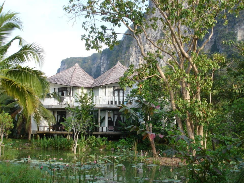 Cottage Peace Laguna Resort and Spa