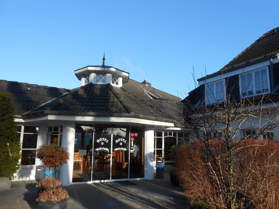 Eingangsbereich Ringhotel Klövensteen