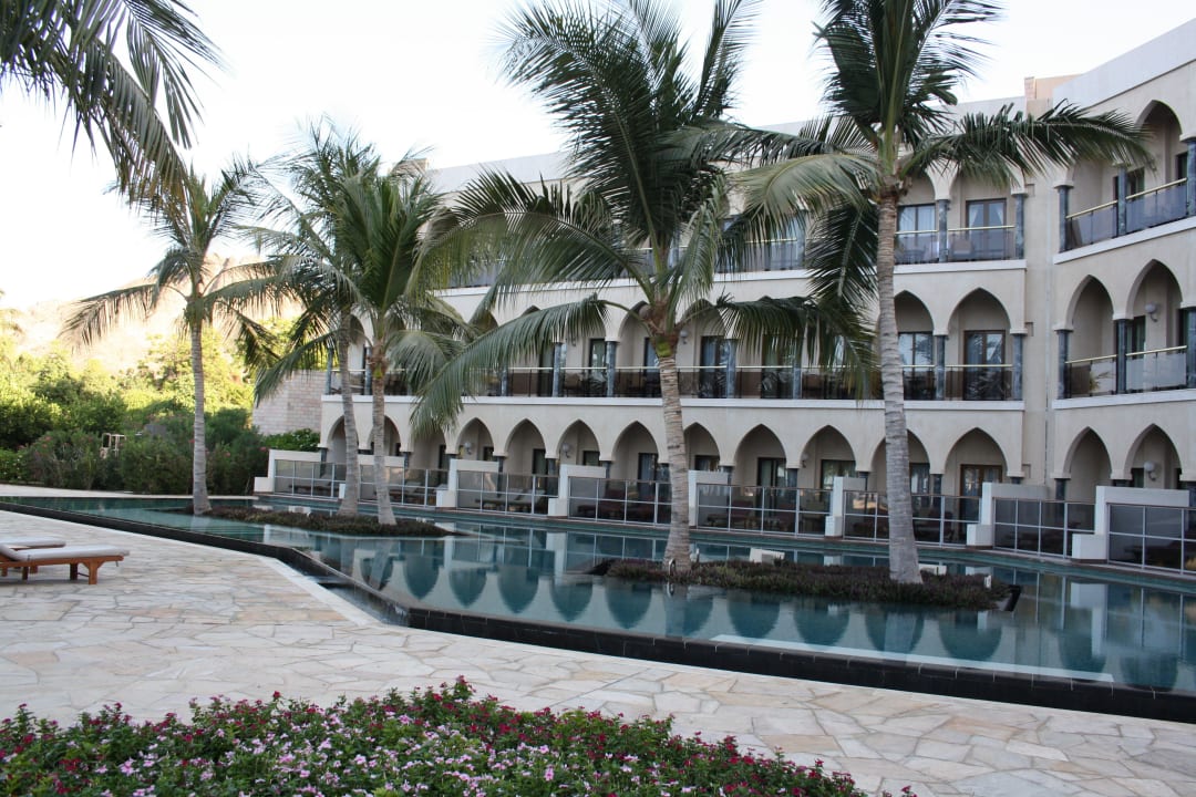 Poolzimmer Al Bustan Palace - A Ritz-Carlton Hotel