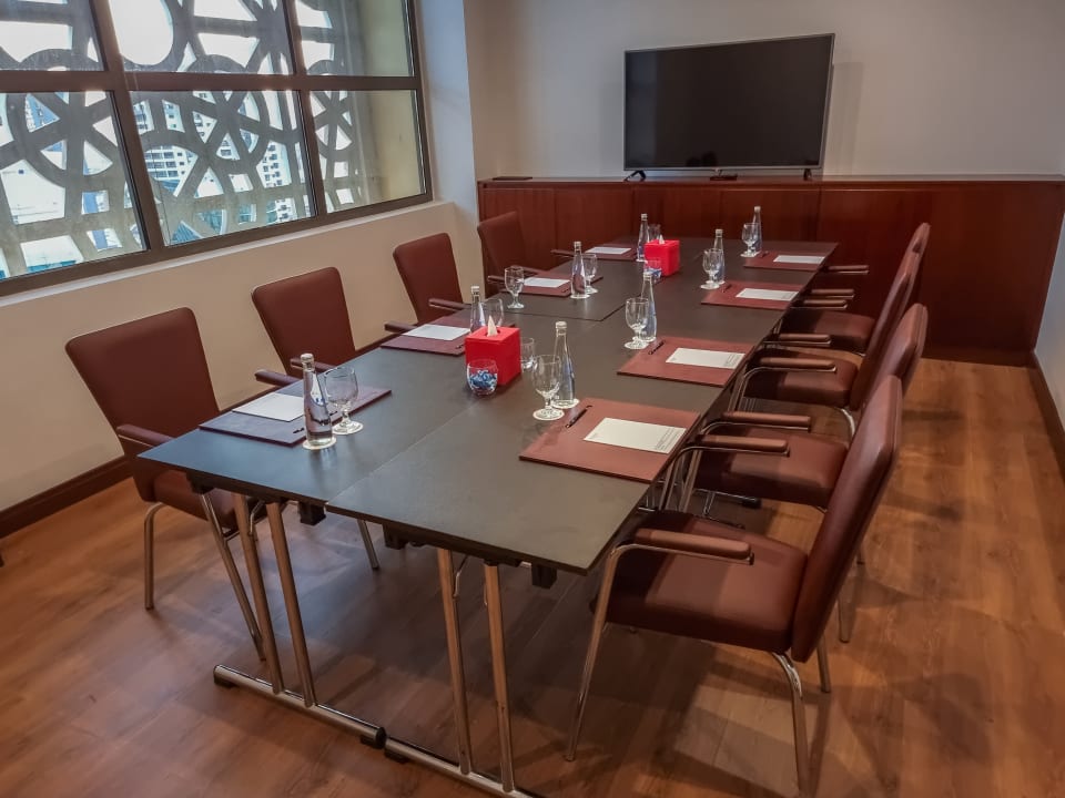 Sonstiges Ramada Hotel and Suites by Wyndham Dubai JBR