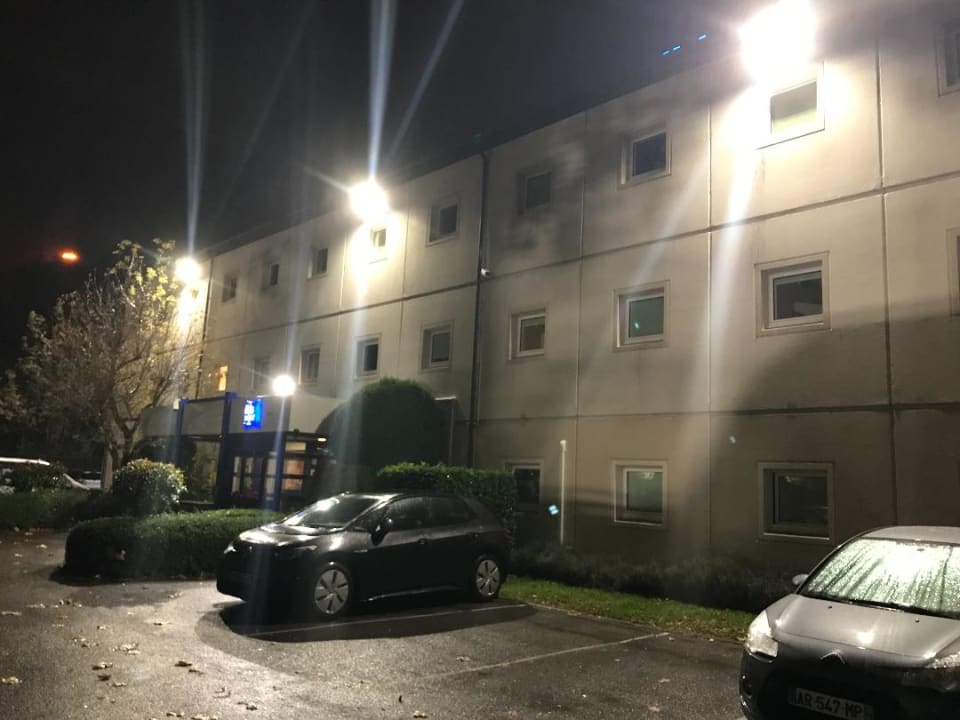 Außenansicht ibis budget Hotel Liege