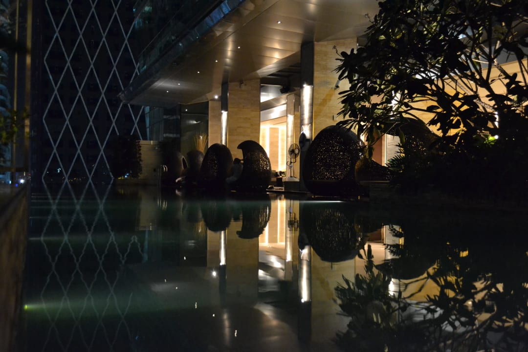 Abendliche Stimmung bei Chillout Musik Eastin Grand Hotel Sathorn