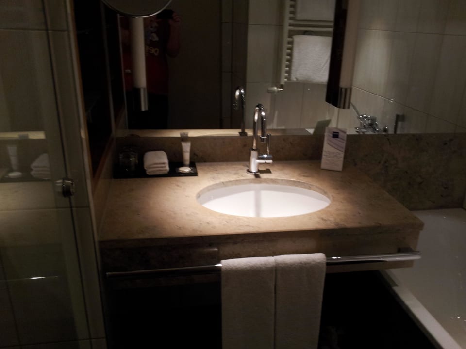 Waschtisch Dorint Hotel am Heumarkt Köln