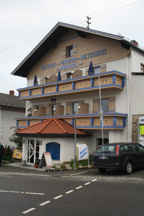 Der Gasthof von vorne Gasthof Meindl