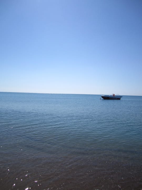 Strand Royal Wings Hotel