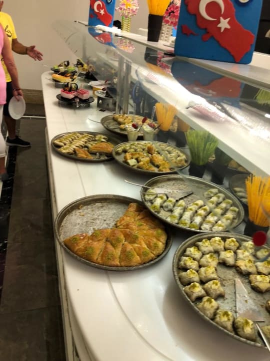 Gastro Side Royal Palace Hotel & Spa