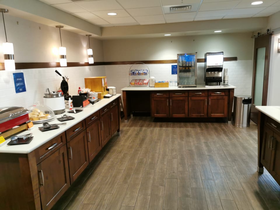 Gastro Hotel Hampton Inn & Suites Navarre
