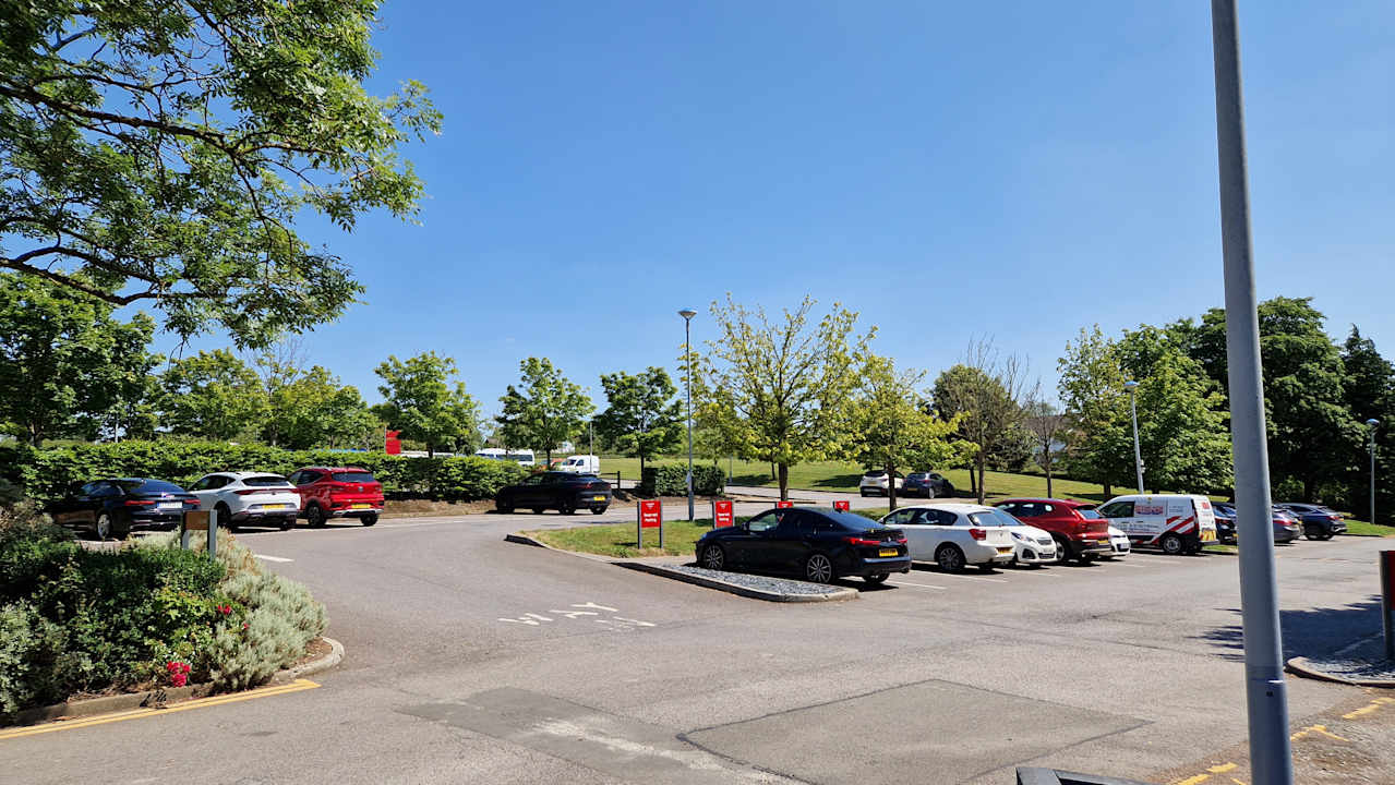 Außenansicht Leonardo Royal Hotel Oxford