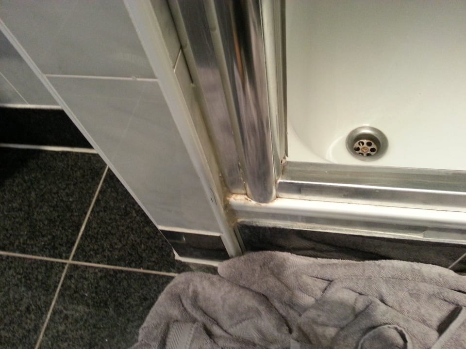 Dusche Parkhotel Heidehof