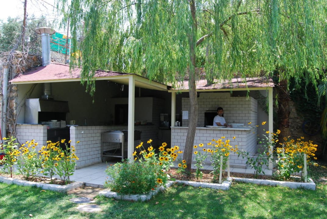 Лепешки и айран Hotel Akropol