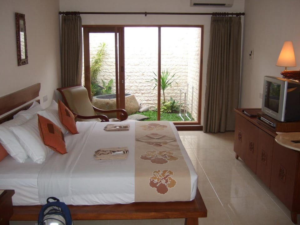 Deluxe Zimmer Bali Mandira Beach Resort & Spa