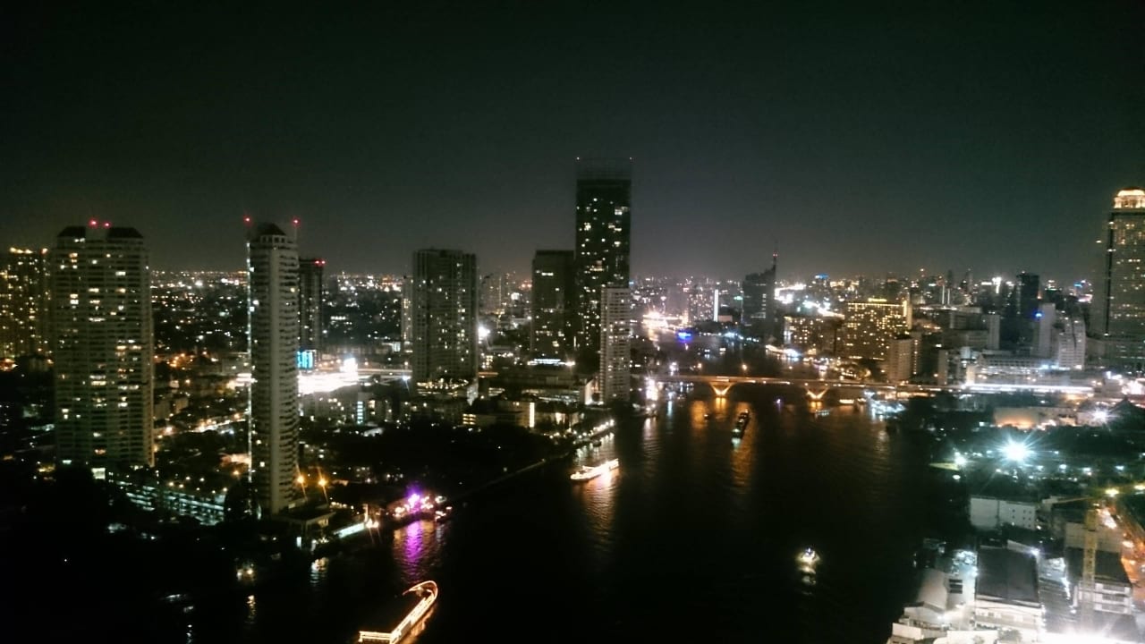 Ausblick vom chinesischen Restaurant Chatrium Hotel Riverside Bangkok