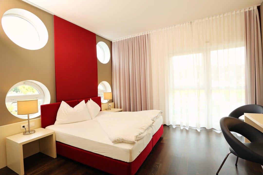 Hotelzimmer_CRX4 Hotel Royal X