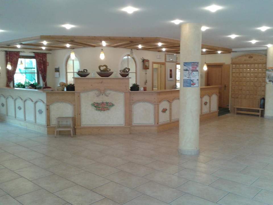 Rezeption Alphotel Tyrol