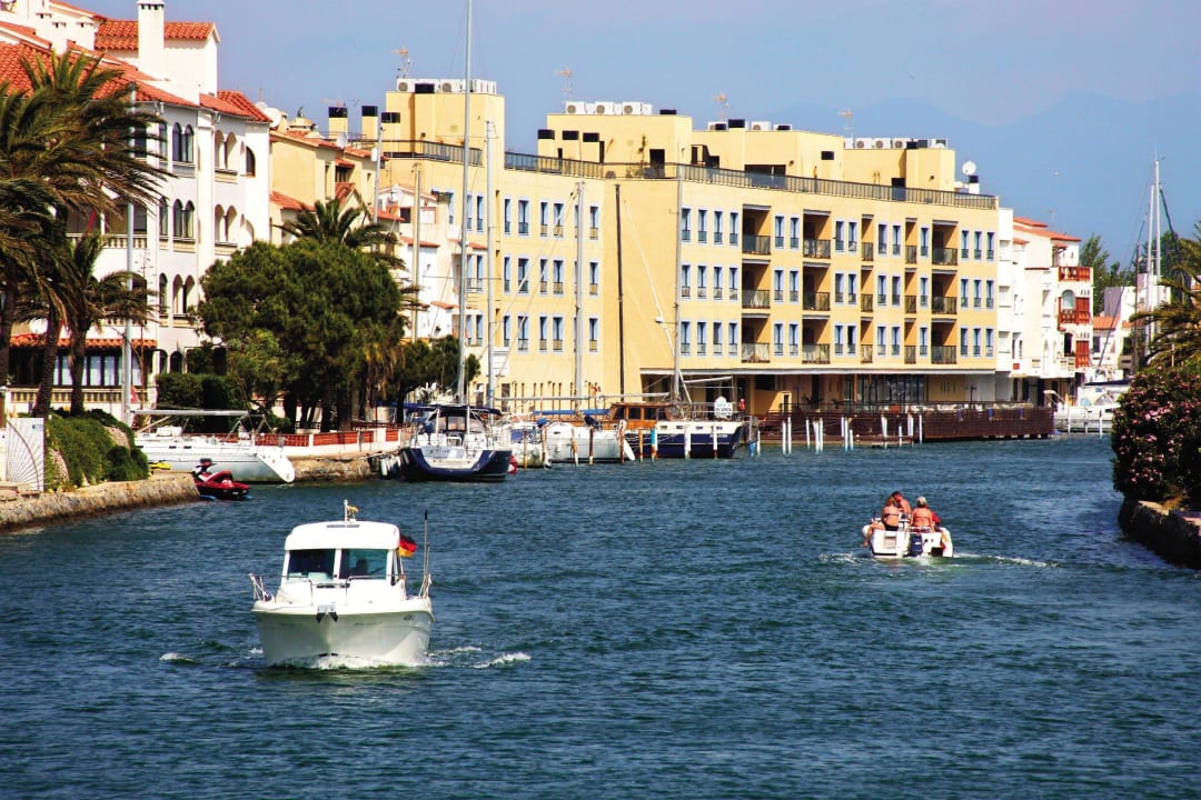 Alrededores Pierre & Vacances Empuriabrava Marina Apartamentos