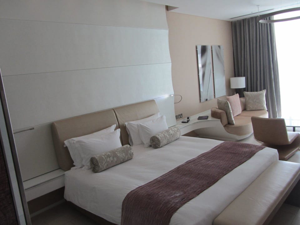 Sehr bequeme Betten. W Abu Dhabi - Yas Island