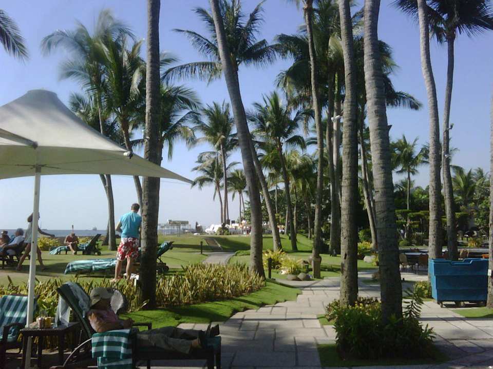 Pool Hotel Sofitel Philippine Plaza