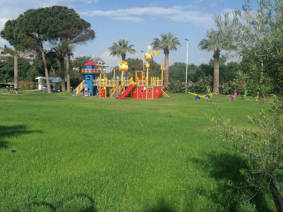 Gartenanlage Diamond De Luxe Hotel & Spa