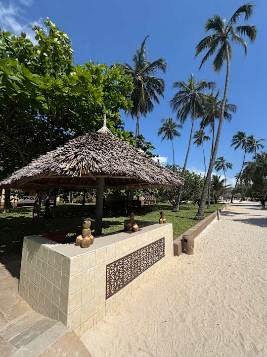 Strand Neptune Pwani Beach Resort & Spa