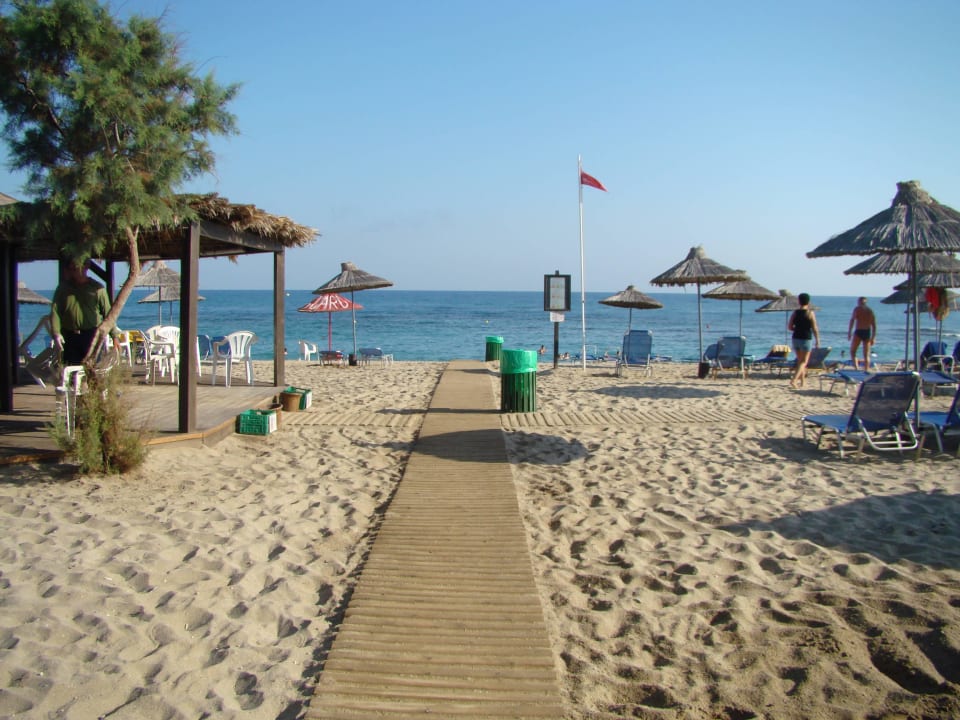 Chemin de la plage Anissa Beach & Village