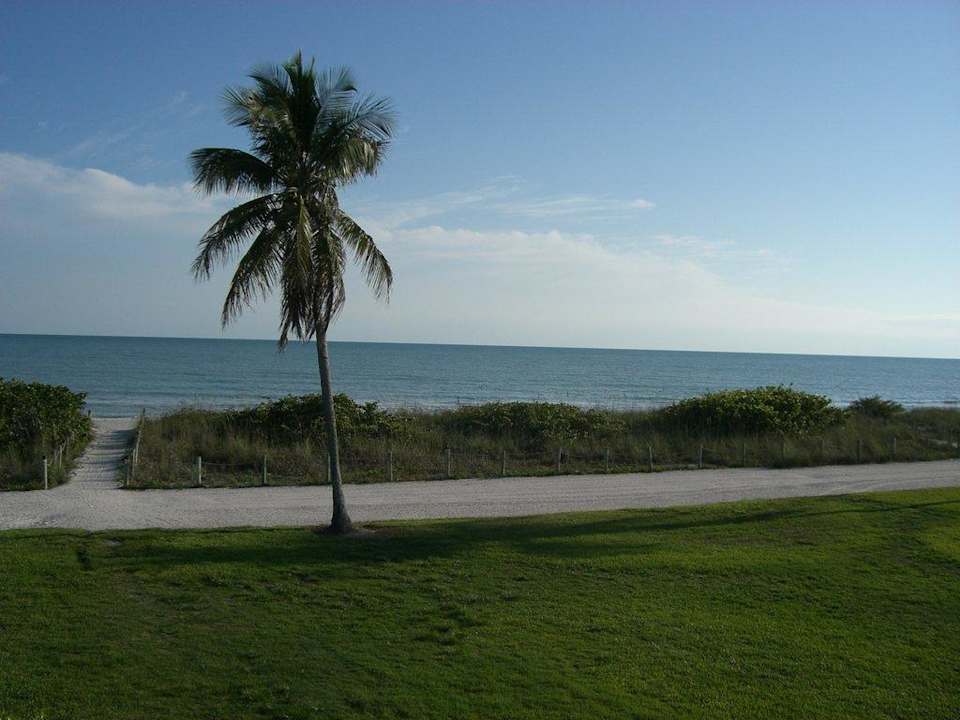 Blick auf den Strand Hotel West Wind Inn