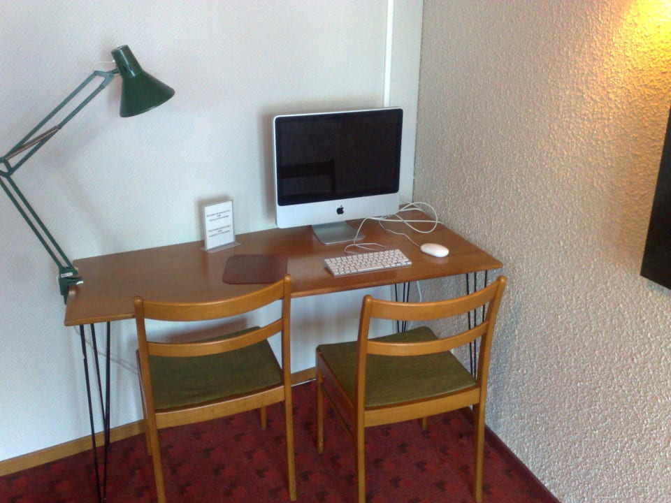 Internet-Mac kostenlos in der Bibliothek Hotel Laponia