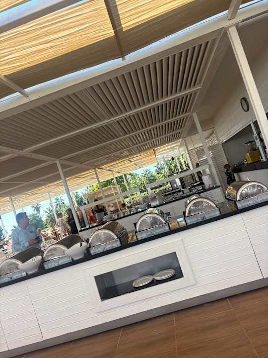 Strand Glamour Resort & Spa