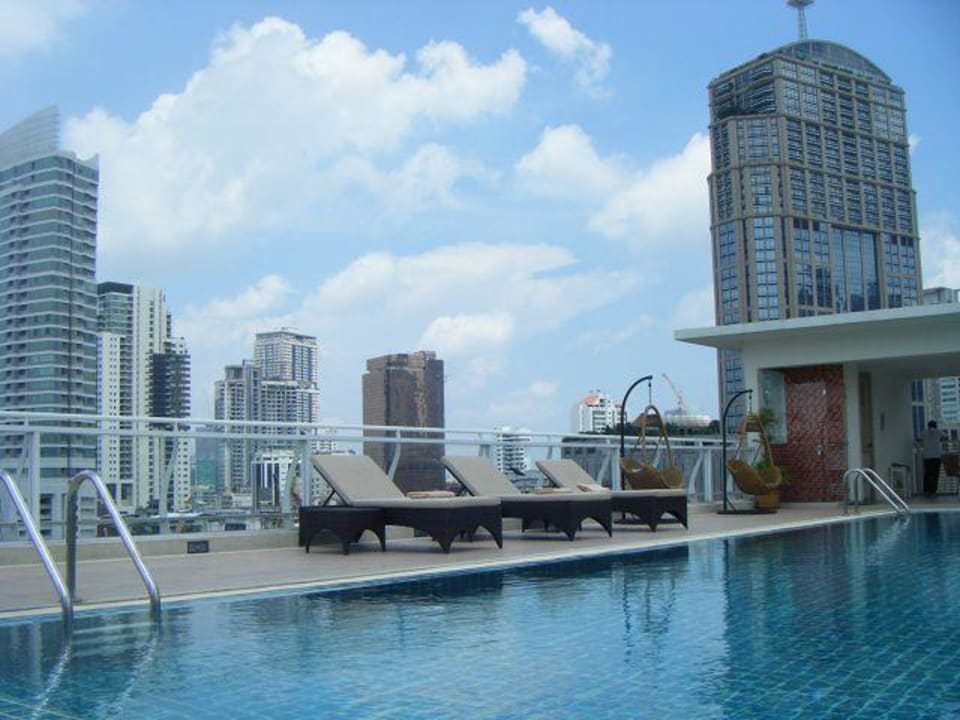 Pool Hotel Bless Residence Bangkok