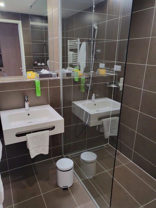 Zimmer JUFA Hotel Hamburg HafenCity