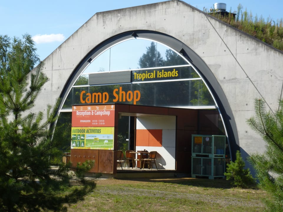 Shop,Restaurant und Rezeption Tropical Islands Resort