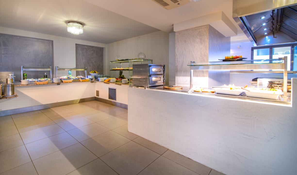 Gastro Hotel Lagomandra Beach