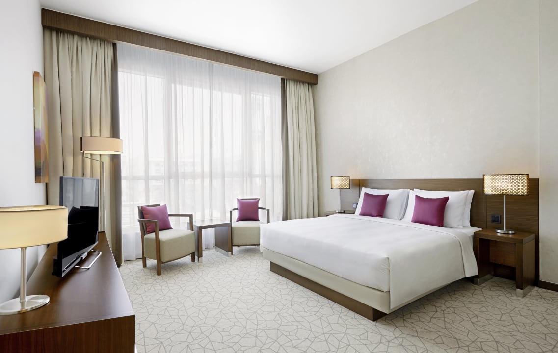 Zimmer Hyatt Place Residences Dubai / Al Rigga