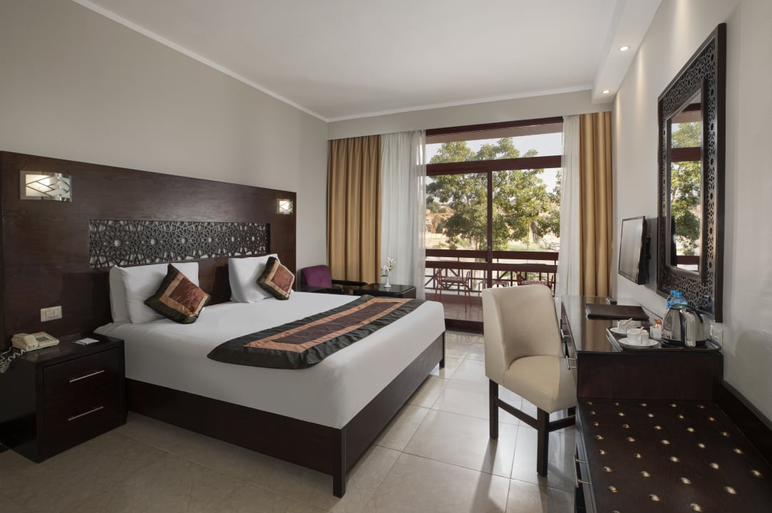Zimmer Pyramisa Island Hotel Aswan