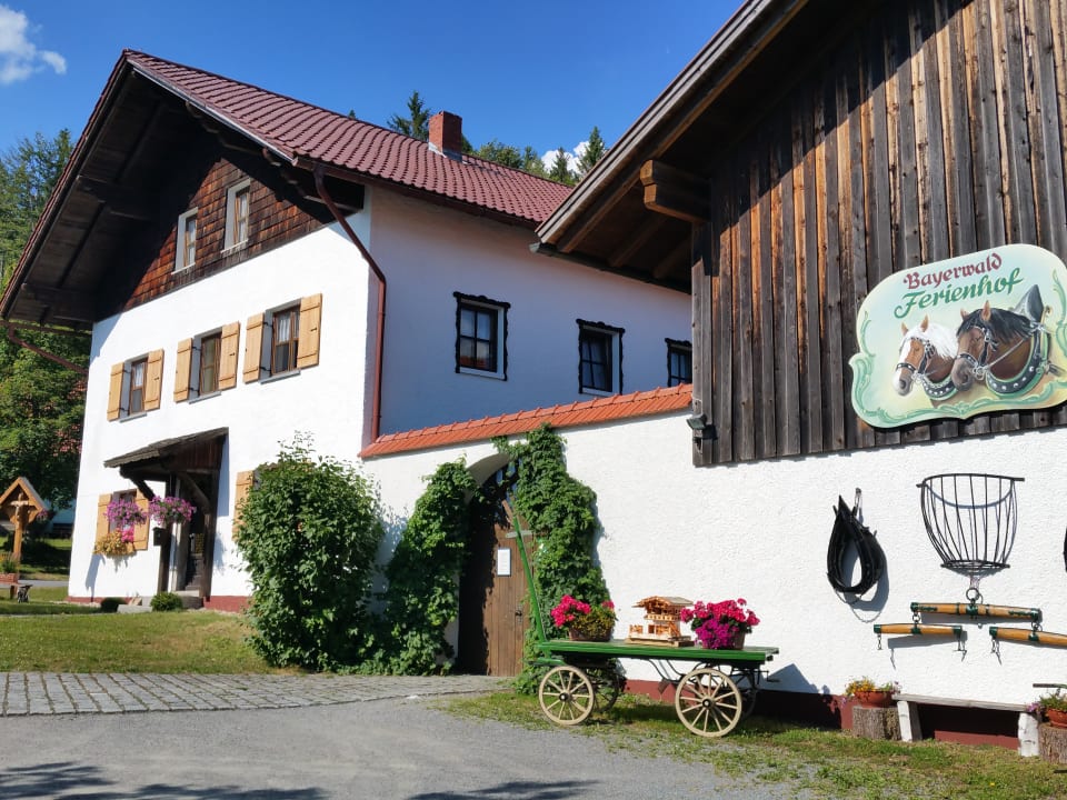 Außenansicht Bayerwald-Ferienhof Schmid