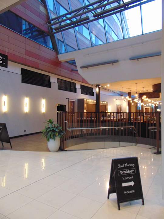 Lobby Radisson RED, Oslo Airport