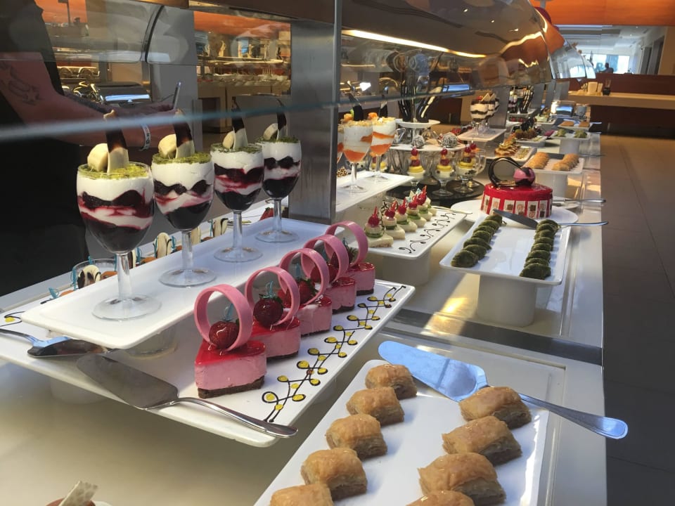 Nachtischbuffet - herrlich angerichtet Sunis Elita Beach Resort & Spa