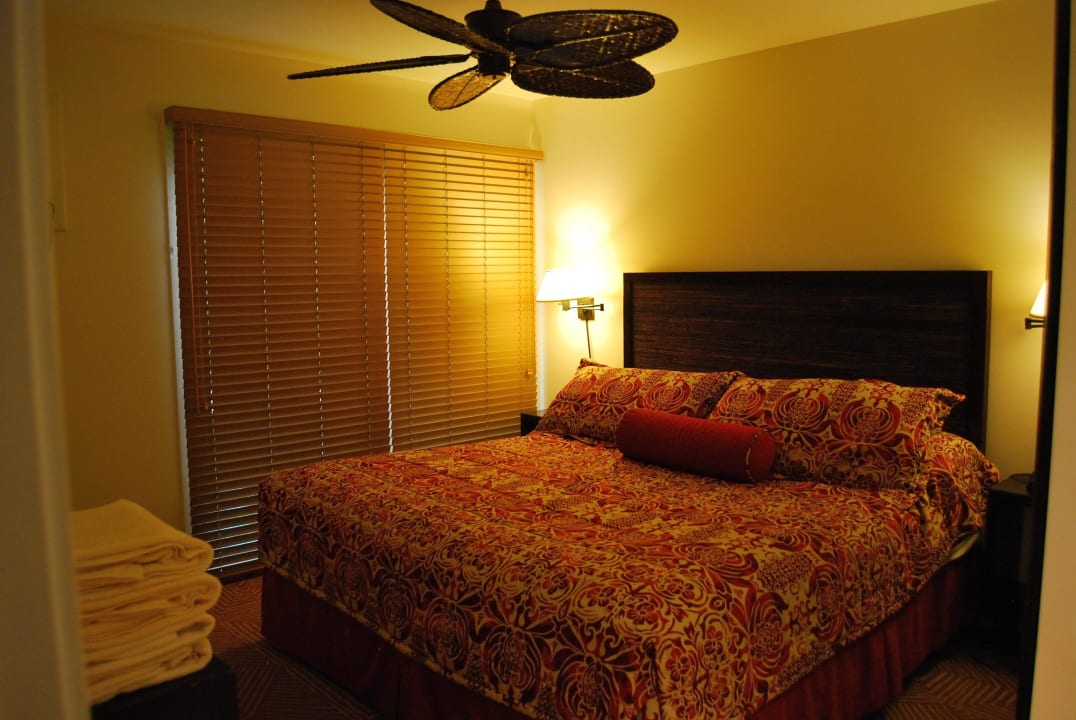 Schlafzimmer Outrigger Aina Nalu Resort