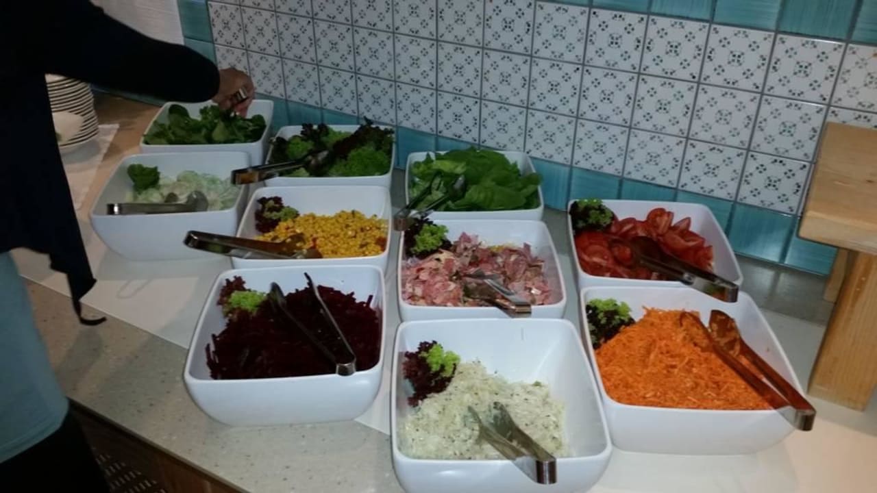 Salatbüffet am Abend Hotel AlpenSchlössl