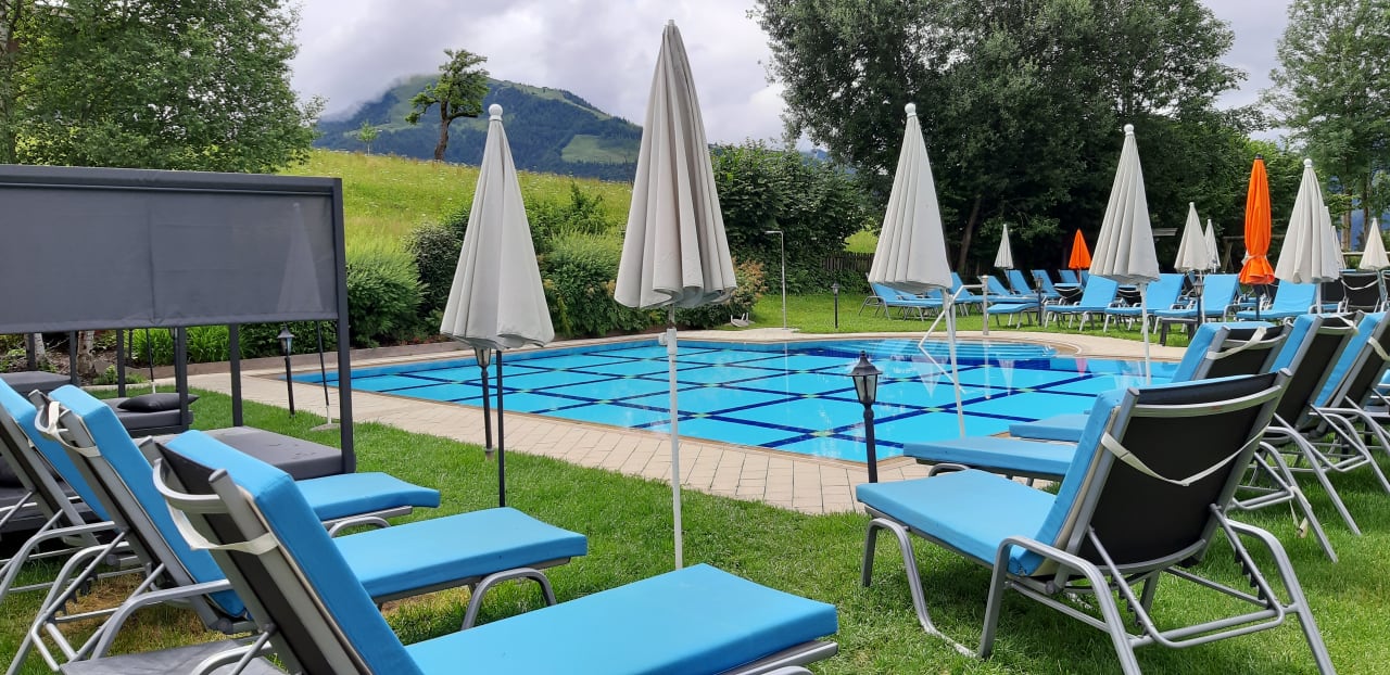 Pool Wohlfühlresort Peternhof
