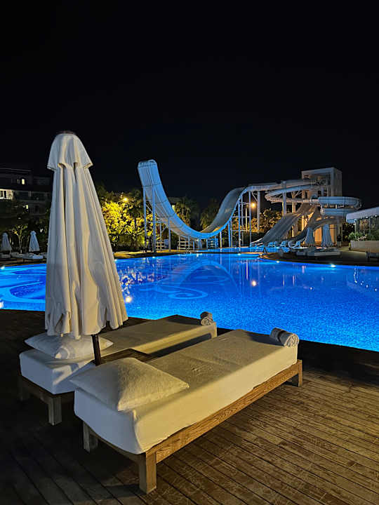 Pool Rubi Platinum Sign