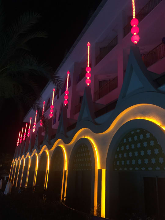 Sonstiges Well Palace Side