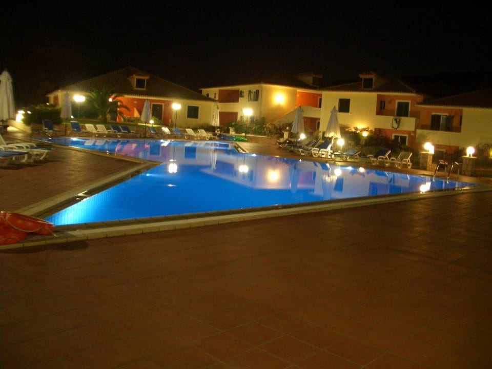 Pool bei Nacht Keri Village & Spa by Zante Plaza - Adults Only