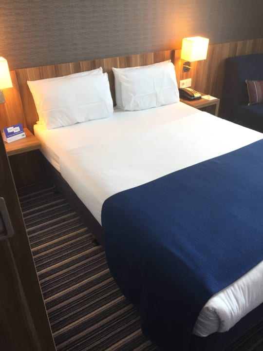 Zimmer Premier Inn Dresden City Zentrum