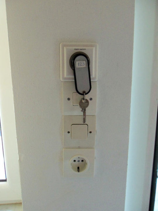 Schlüssel als Stromquelle Ocean Heights View Hotel